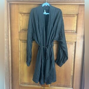 Lunya Classic Black Women's Robe